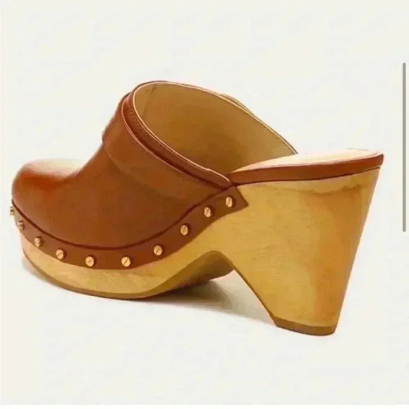 Veronica Beard Women's Hendrix Buckled Clogs Hazelwood Leather NWOB size 11 - Picture 2 of 9